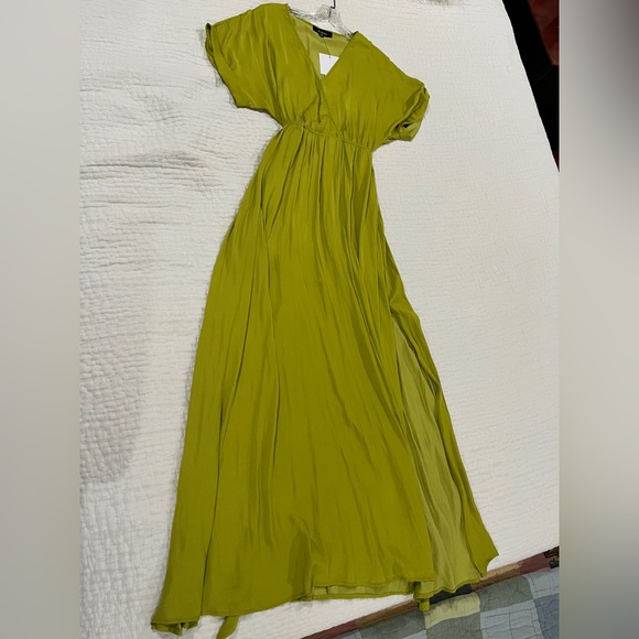 Aakaa Dresses & Skirts - Aakaa Lime Green Maxi Dress